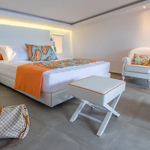 https://avaton-luxury-villas-resort.hotelschalkidiki.net