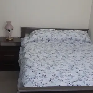 Habitación en casa particular Rento Cerca De Embajada Americana 